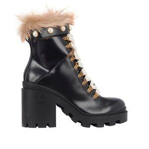 ✨💯100% authentic Gucci Leather Ankle Combat Boots wool Like New